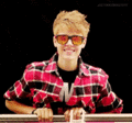 Justin’s big smile the past week - justin-bieber photo