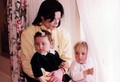 Mikie with kids in South Africa. year 1999 - michael-jackson photo