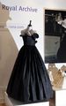 Princess Diana's Gown Sells for $276,000  - princess-diana photo