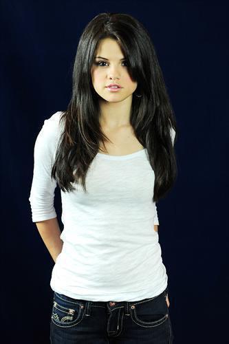 Selena Full Body