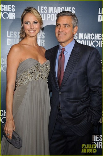  George Clooney & Stacy Keibler: Paris Premiere Pair!