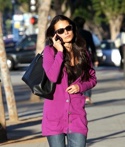  Jordana - Walking down Santa Monica, Feb 07, 2011