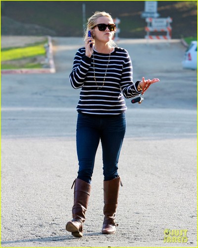 Reese Witherspoon & Ava: Griffith Park Pair