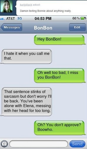Bamon texting...
