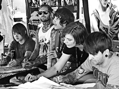  Bmth signing