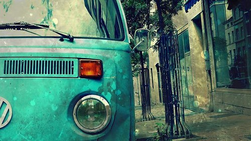  Hippy bus