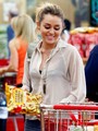 Miley Cyrus does some grocery shopping in Studio City, Oct 21 - miley-cyrus photo