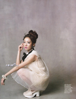 Taeyeon and Sunny-Singles Magazine November Issue
