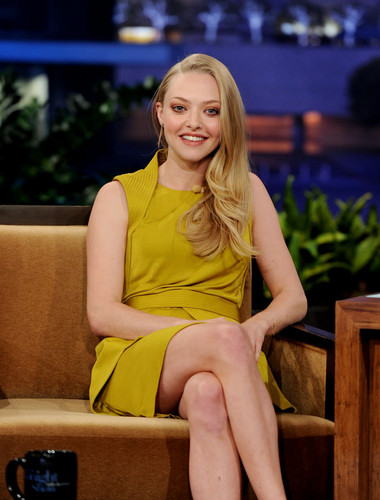  Amanda Seyfried appears on ‘The Tonight दिखाना With नीलकंठ, जय, जे Leno’, Oct 25