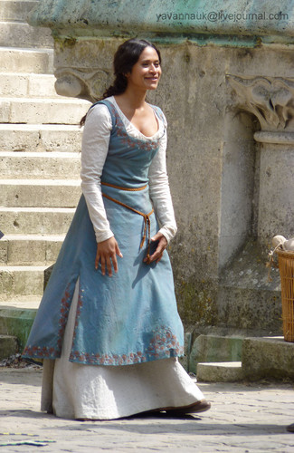  Angel Coulby Pierrefond