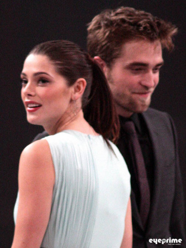 Ashley and Robert: Twilight Fan Event in Stockholm, Oct 28