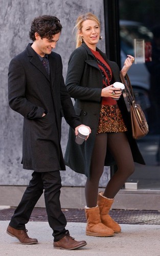  Blake Lively on the set of "Gossip Girl" with Penn Badgley (October 25).
