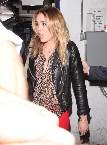Miley Cyrus ~ 27. October- At Little Door NightClub 