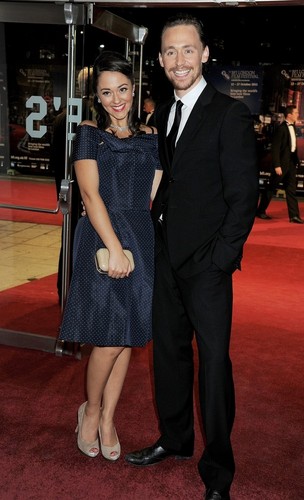  Tom Hiddleston attends the premiere of Deep Blue Sea at The 55th BFI Londra Film Festival