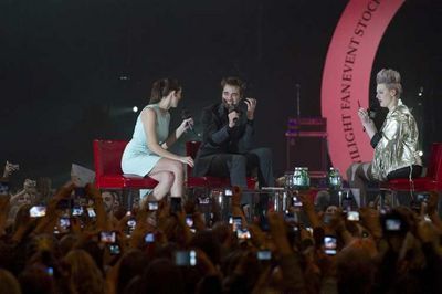  "Breaking Dawn Part: 1" Stockholm Фан Event