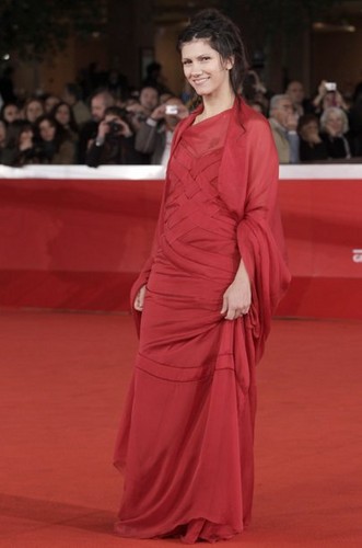  Italian singer and songwriter Elisa poses on the red carpet to present the movie