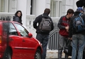 Rob & Kristen arriving at the same apartment, seperately ( Oct 29th & 30th) - robert-pattinson-and-kristen-stewart photo