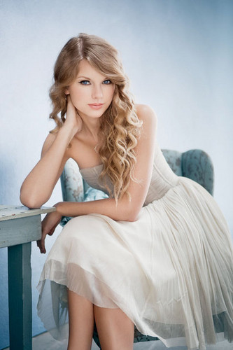 Gorgeous Taylor Swift