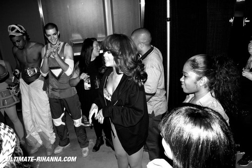  Backstage at the LOUD Tour 2011