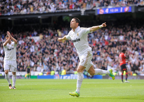 C. Ronaldo (Real Madrid - Osasuna)