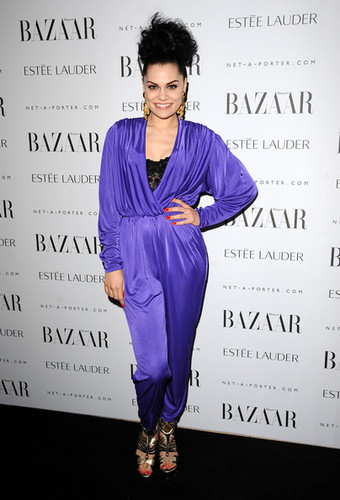  Harper's Bazaar Women Of the an Awards 2011