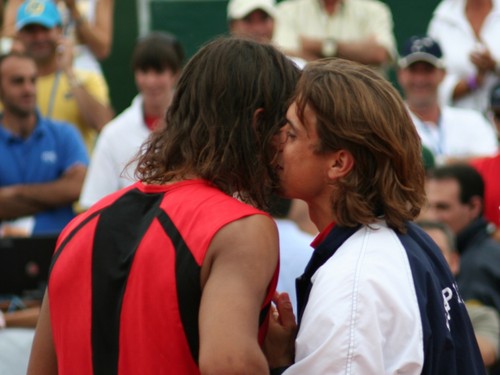  Rafael Nadal and David Ferrer किस