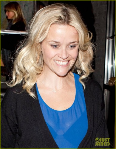  Reese Witherspoon Ditches питон, python Bag After PETA Complaint