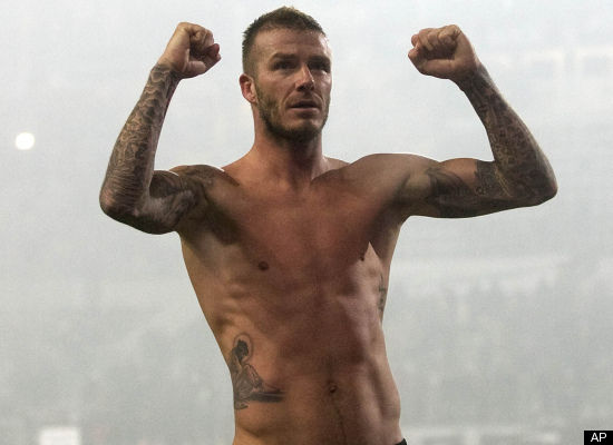 David-Beckham-shirtless-3-david-beckham-26771401-550-400.jpg