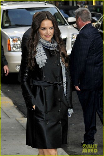  Katie Holmes: 'Late Show' with Letterman Visit!