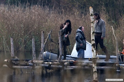  Snow White & the Huntsman: On the Set - Surrey, UK. [November 10, 2011]
