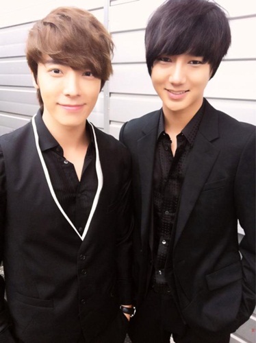 Yesung and Donghae 
