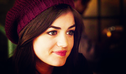 ►lucy hale;