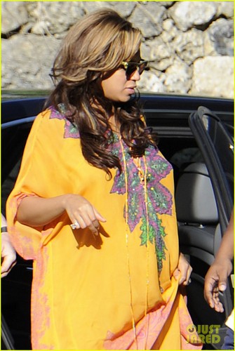  Beyonce: House Hunting in Miami!
