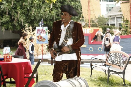  Promotional photos - 1.09 - The Pirate and the Practice