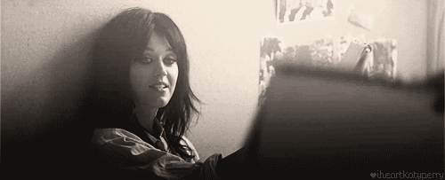 The-One-That-Got-Away-gifs-katy-perry-26