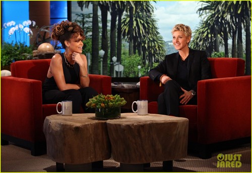  Рианна of The Ellen DeGeneres Показать airing Monday (November 21).