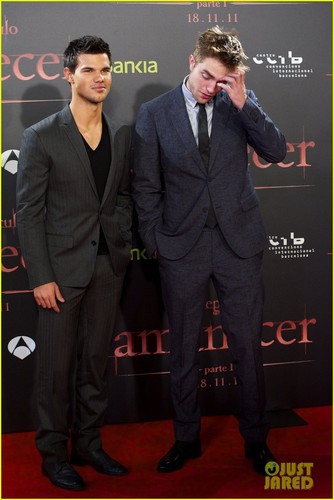  Robert Pattinson & Taylor Lautner: 'Breaking Dawn' in Spain!