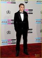 Selena Gomez & Justin Bieber: American Music Awards 2011 - justin-bieber-and-selena-gomez photo