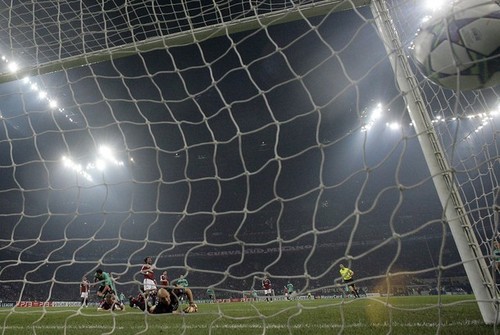 Xavi Hernandez - AC Milan (2) v FC Barcelona (3)