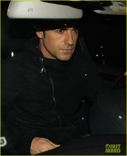  Justin Theroux: Medical Office Visit