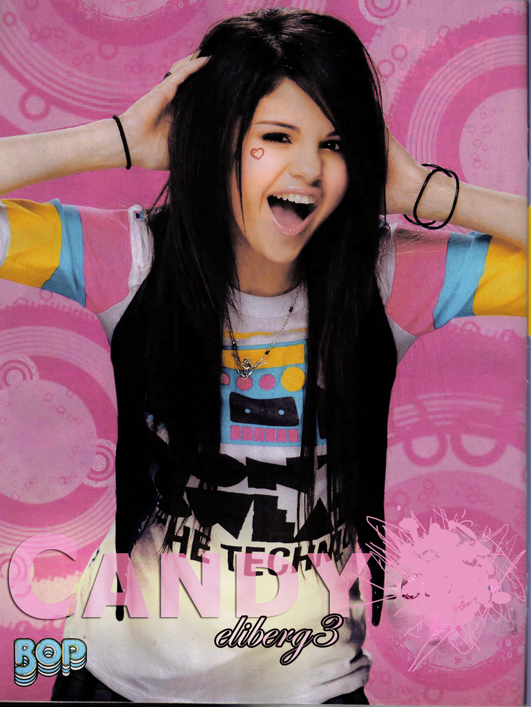 http://images5.fanpop.com/image/photos/27100000/Selena-gomez-old-pic-mygorgeousselly-and-angelbell619-27157016-769-1024.png