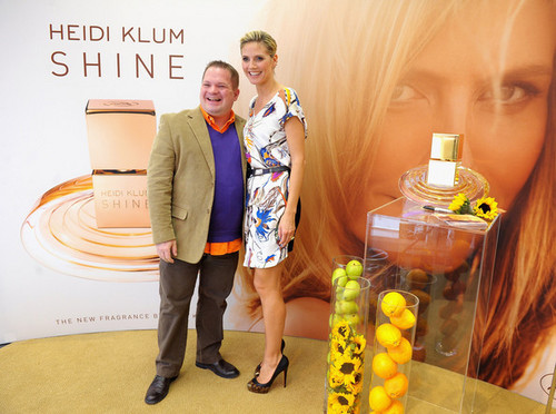  Heidi Klum Promotes Her New Fragrance in NYC (November 30)