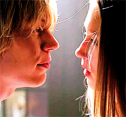 Tate and Violet 1x10 