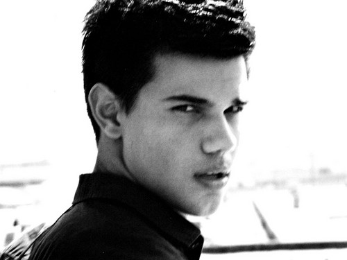  Taylor Lautner پیپر وال