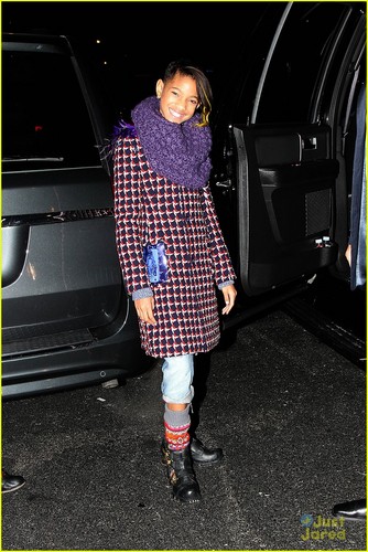  Willow Smith with dad Will in New York City (December 5)