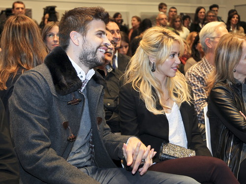  piqué and shakira big picture