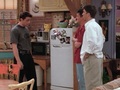 joey-chandler-and-ross - 2x01 - The One with Ross's New Girlfriend screencap