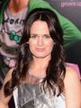 Elizabeth at the "Young Adult" premiere in New York [08/12/11] - elizabeth-reaser photo