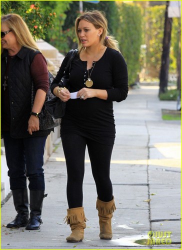  Hilary Duff: বড়দিন Shopping on Melrose!