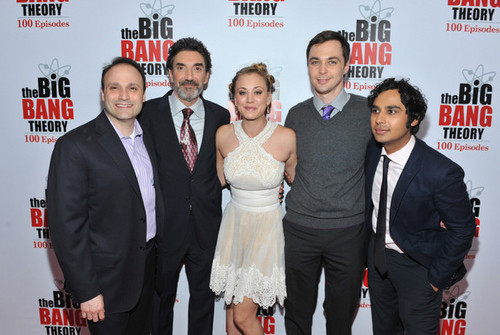  Kaley Cuoco @ CBS' "The Big Bang Theory" Celebrates Their 100th Episode